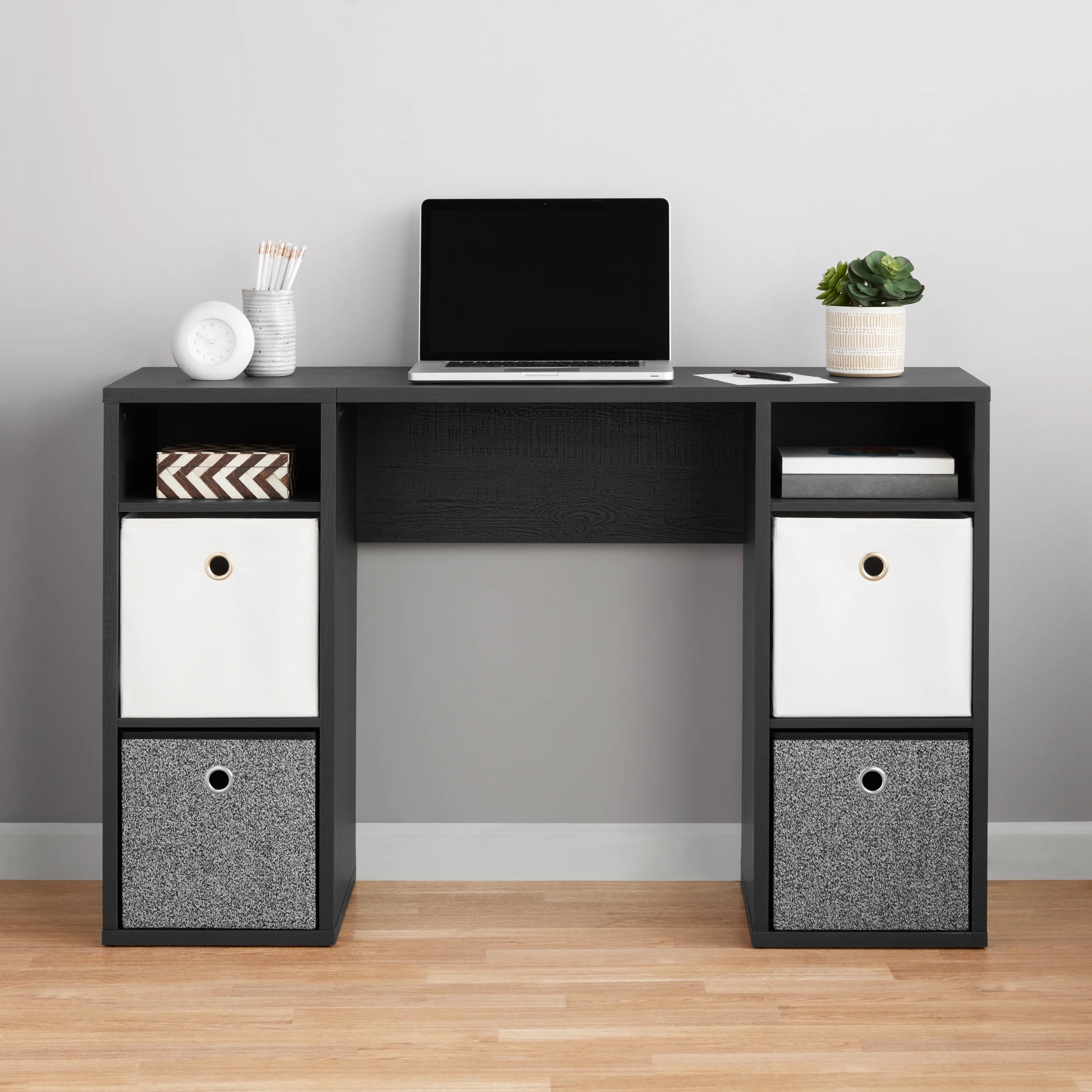 4-Cube Storage Desk